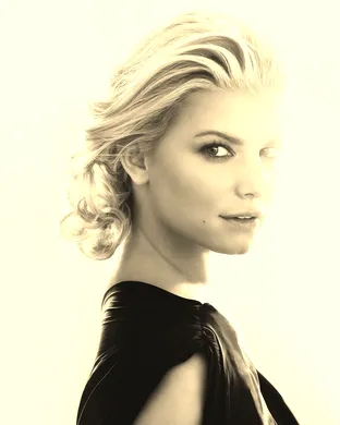Live concert by Jessica Simpson
